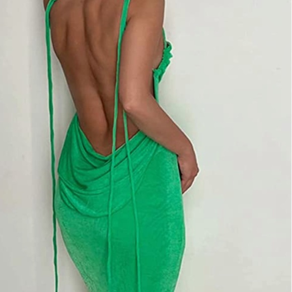 Beautiful Green Formal Dress - Picture 2 of 2